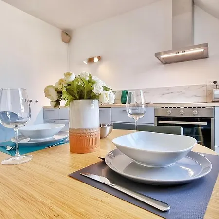 Mon Amour-chic-garage-fibre-rbnb Colmar