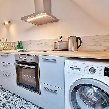 Mon Amour-chic-garage-fibre-rbnb Apartment