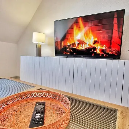 Apartment Mon Amour-chic-garage-fibre-rbnb