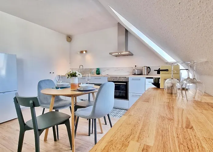 公寓 Mon Amour-chic-garage-fibre-rbnb 科尔马