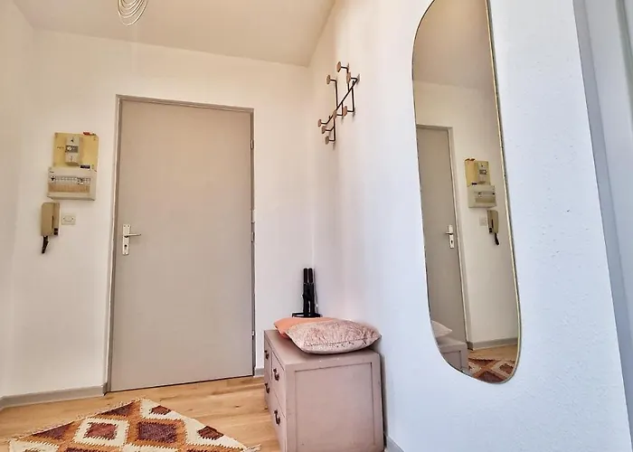 Apartment Mon Amour-chic-garage-fibre-rbnb