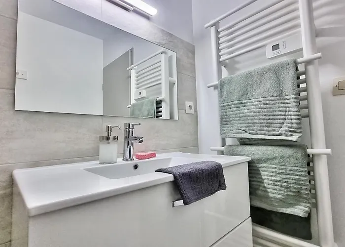 Mon Amour-chic-garage-fibre-rbnb Apartment